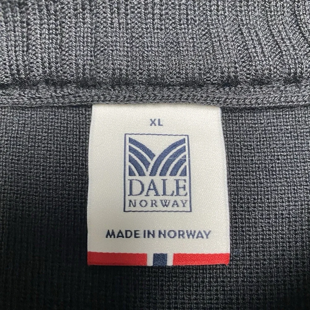 DALE OF NORWAY Sweater XL Merino Wool Crew Neck Pullover Black Chevron Geometric